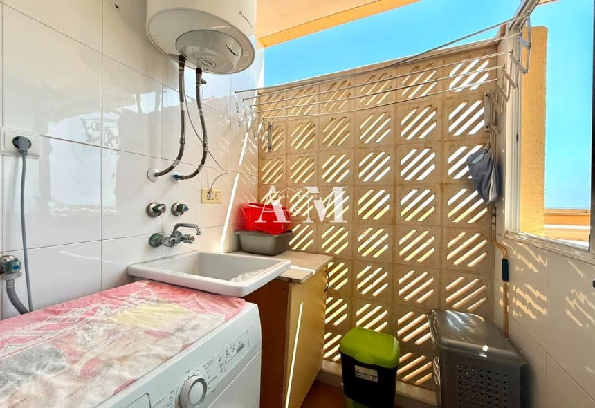 Apartamento Playa de 2 habitaciones en Dehesa de Campoamor en alquiler con piscina garaje - 800 € (Ref: 10095378)