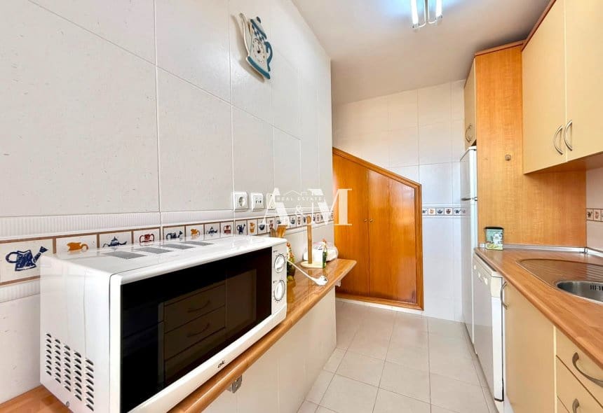 Apartamento Playa de 2 habitaciones en Dehesa de Campoamor en alquiler con piscina garaje - 800 € (Ref: 10095378)