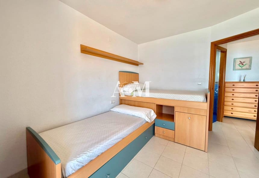 Apartamento Playa de 2 habitaciones en Dehesa de Campoamor en alquiler con piscina garaje - 800 € (Ref: 10095378)