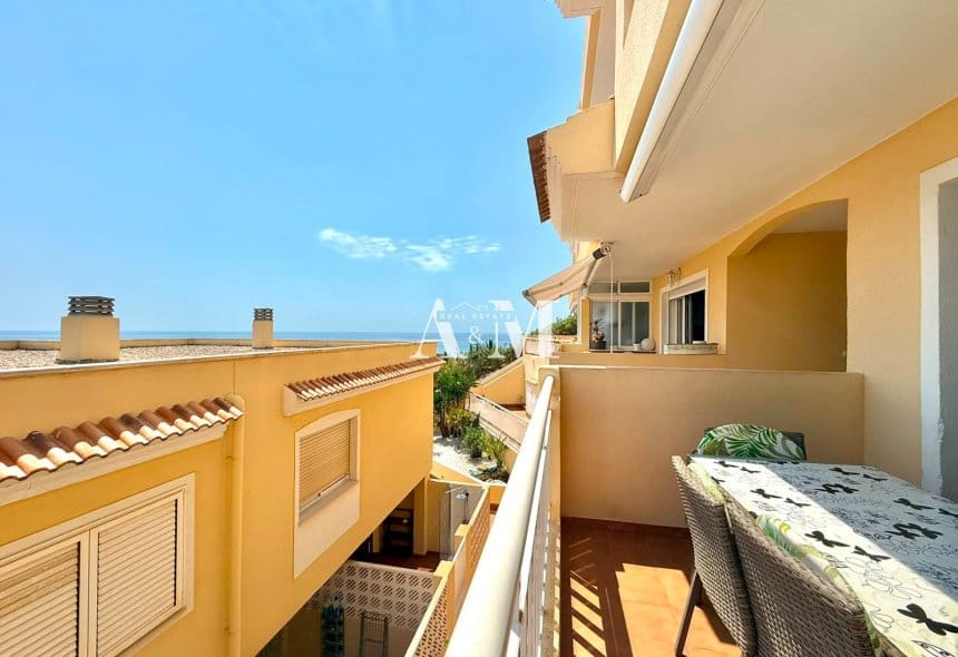Apartamento Playa de 2 habitaciones en Dehesa de Campoamor en alquiler con piscina garaje - 800 € (Ref: 10095378)