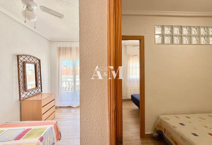 Casa de 5 habitaciones en Santa Pola en alquiler - 1.400 € (Ref: 10095380)