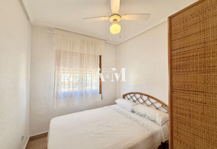 Casa de 5 habitaciones en Santa Pola en alquiler - 1.400 € (Ref: 10095380)