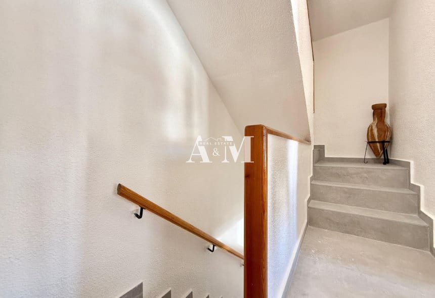 Casa de 5 habitaciones en Santa Pola en alquiler - 1.400 € (Ref: 10095380)