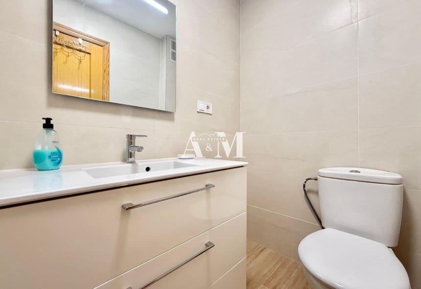 Casa de 5 habitaciones en Santa Pola en alquiler - 1.400 € (Ref: 10095380)