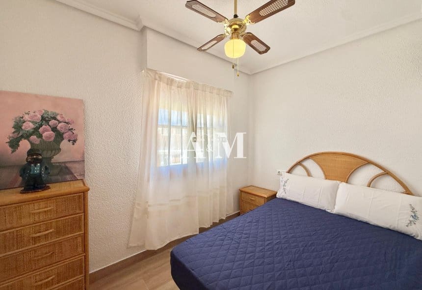 Casa de 5 habitaciones en Santa Pola en alquiler - 1.400 € (Ref: 10095380)
