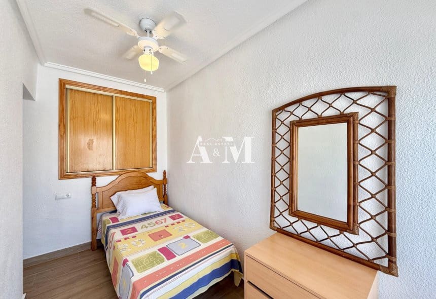 Casa de 5 habitaciones en Santa Pola en alquiler - 1.400 € (Ref: 10095380)
