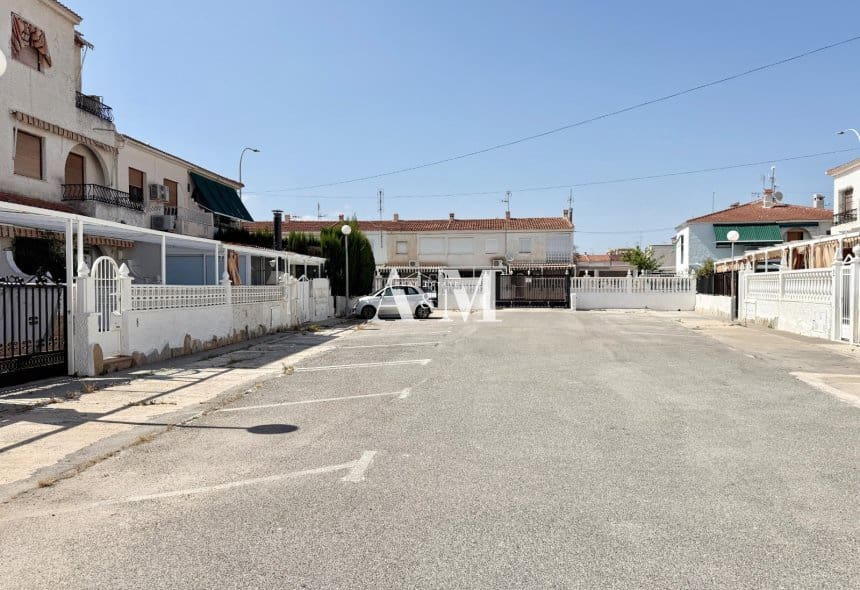 Casa de 5 habitaciones en Santa Pola en alquiler - 1.400 € (Ref: 10095380)