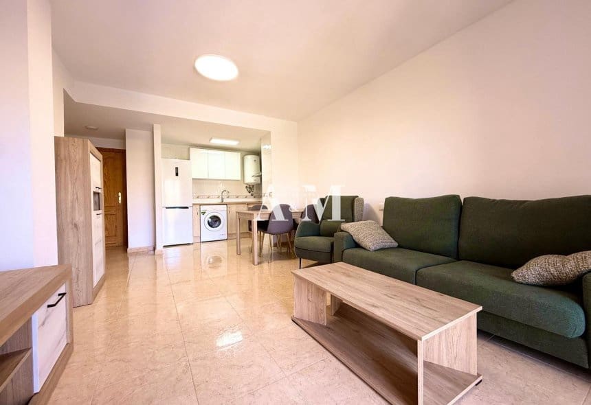 1 slaapkamer Appartement te huur in Almoradi met zwembad - € 600 (Ref: 10095383)
