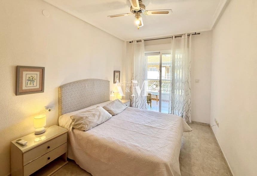 2 slaapkamer Strandappartement te huur in Santa Pola - € 850 (Ref: 10095385)