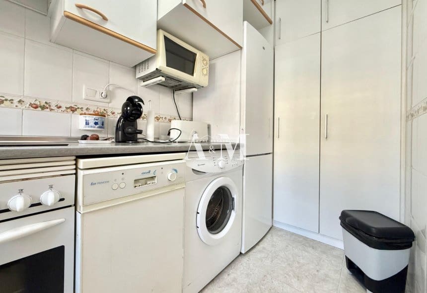 2 slaapkamer Strandappartement te huur in Santa Pola - € 850 (Ref: 10095385)