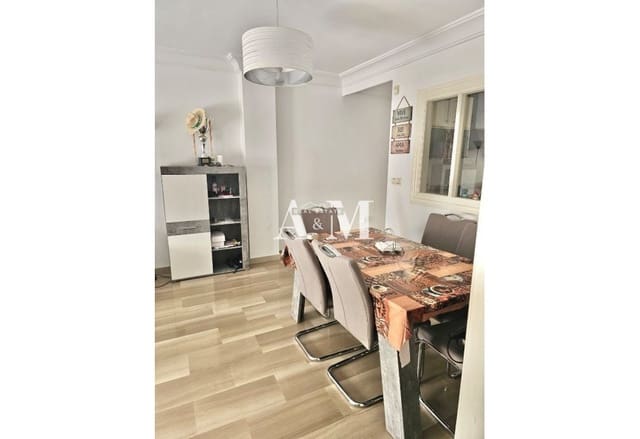 3 makuuhuone Huoneisto vuokrattavana paikassa Zona Pueblo, Guardamar del Segura - 1 100 € (Ref: 10095386)