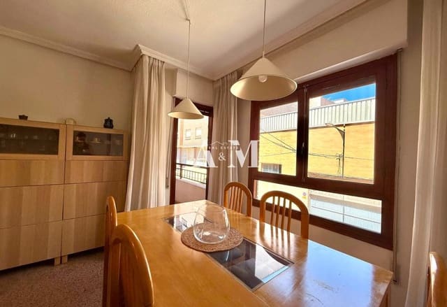 4 slaapkamer Appartement te huur in Almoradí - € 800 (Ref: 10095392)