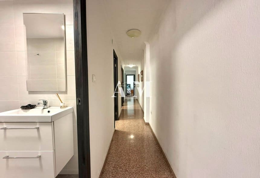 4 soveværelse Lejlighed til leje i Almoradi - € 800 (Ref: 10095392)
