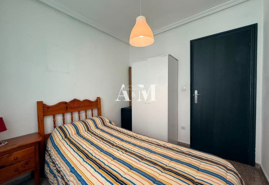 4 soveværelse Lejlighed til leje i Almoradi - € 800 (Ref: 10095392)