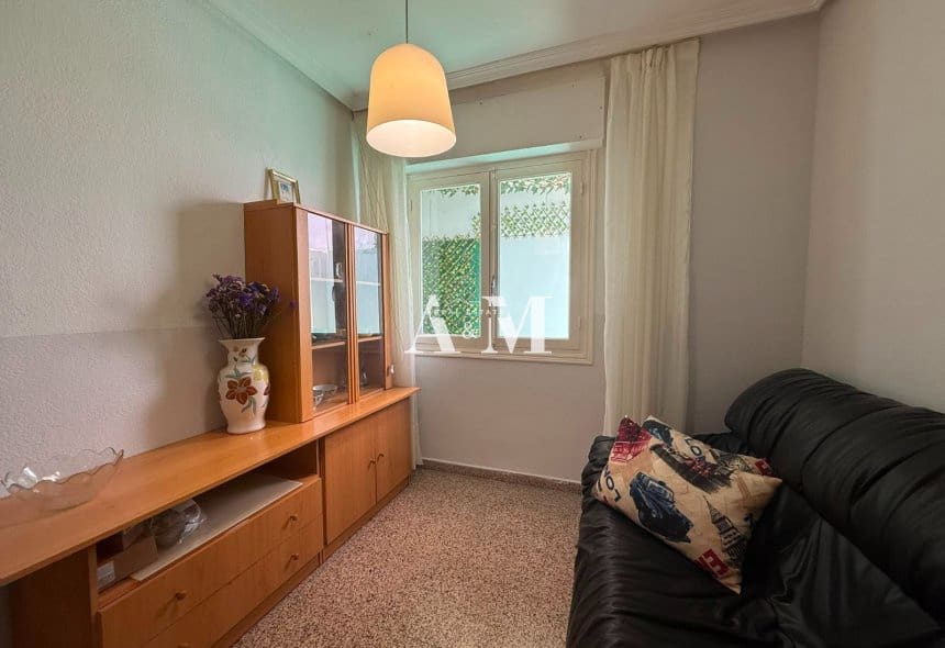 4 soveværelse Lejlighed til leje i Almoradi - € 800 (Ref: 10095392)