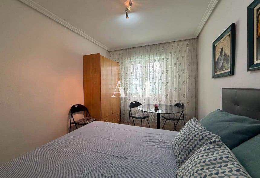 4 soveværelse Lejlighed til leje i Almoradi - € 800 (Ref: 10095392)