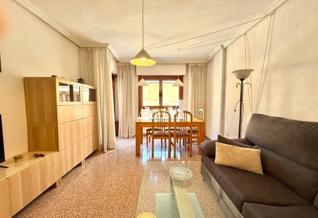 4 slaapkamer Appartement te huur in Almoradí - € 800 (Ref: 10095392)