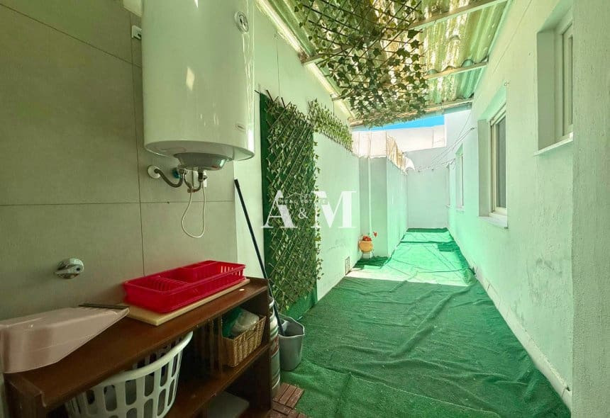 4 soveværelse Lejlighed til leje i Almoradi - € 800 (Ref: 10095392)