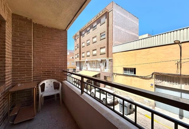 4 slaapkamer Appartement te huur in Almoradí - € 800 (Ref: 10095392)
