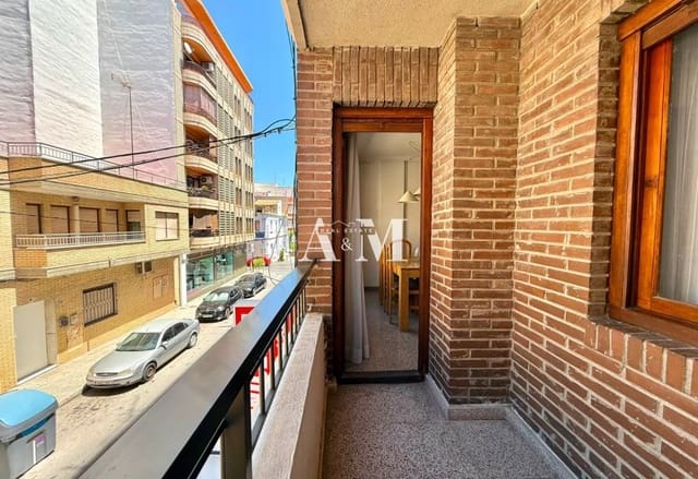 4 slaapkamer Appartement te huur in Almoradí - € 800 (Ref: 10095392)