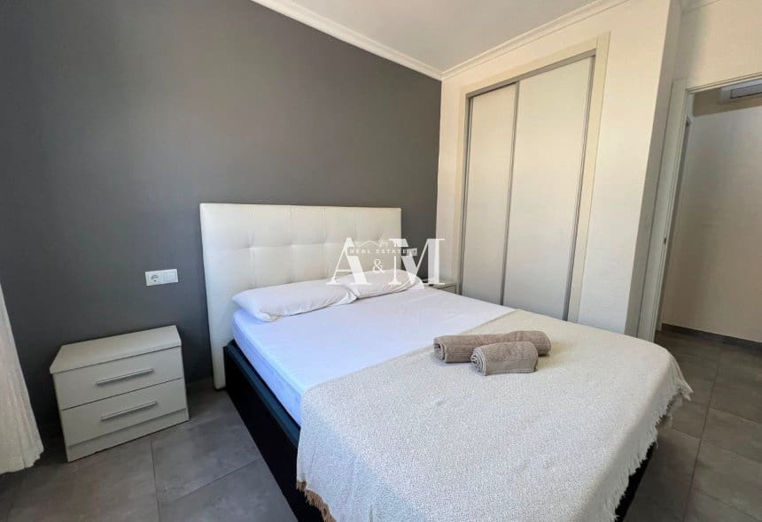 2 sovrum Hus att hyra i Gran Alacant med pool - 1 200 € (Ref: 10095393)