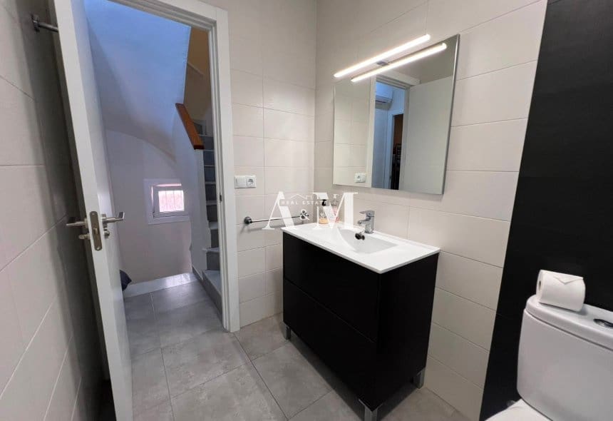 2 sovrum Hus att hyra i Gran Alacant med pool - 1 200 € (Ref: 10095393)