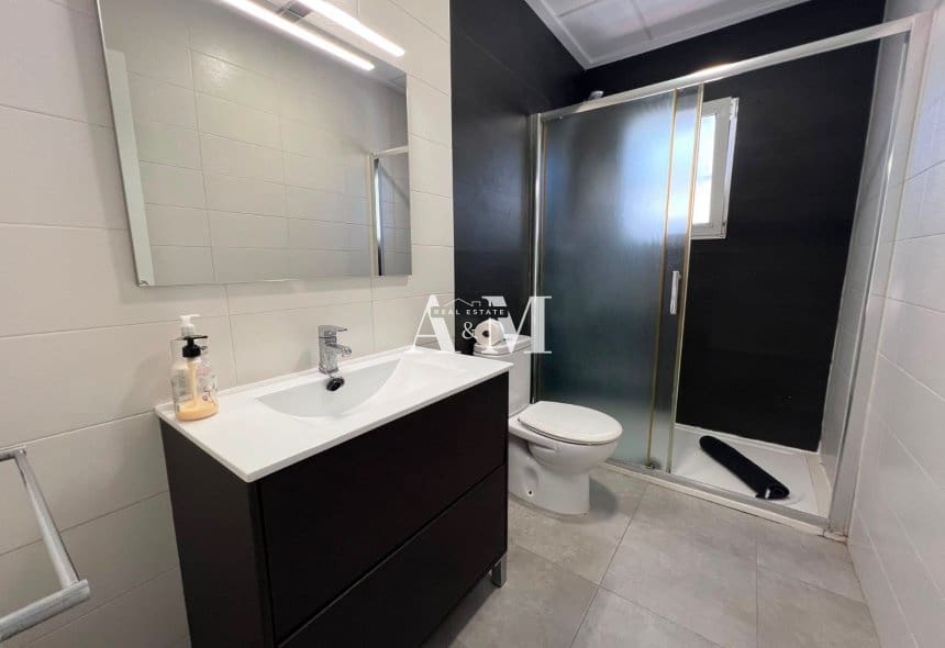 2 sovrum Hus att hyra i Gran Alacant med pool - 1 200 € (Ref: 10095393)