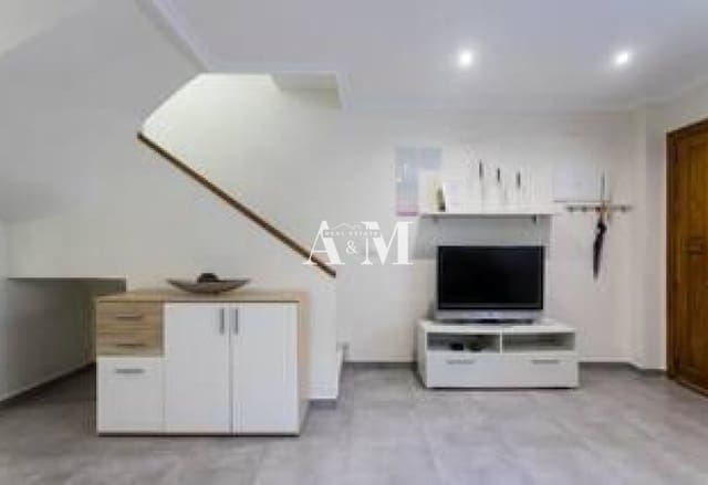 Casa de 2 habitaciones en Monte Faro - Altomar II, Santa Pola en alquiler con piscina - 1.200 € (Ref: 10095393)