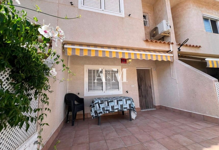 2 sovrum Hus att hyra i Gran Alacant med pool - 1 200 € (Ref: 10095393)