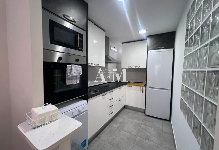 2 sovrum Hus att hyra i Gran Alacant med pool - 1 200 € (Ref: 10095393)