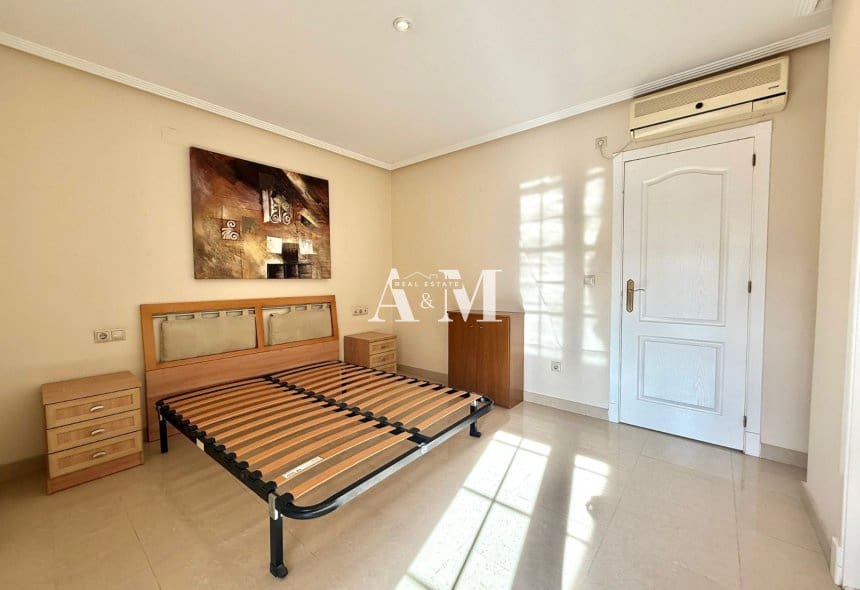 3 sypialnia Dom do wynajęcia w Almoradi z basenem garażem - 1 100 € (Ref: 10095395)