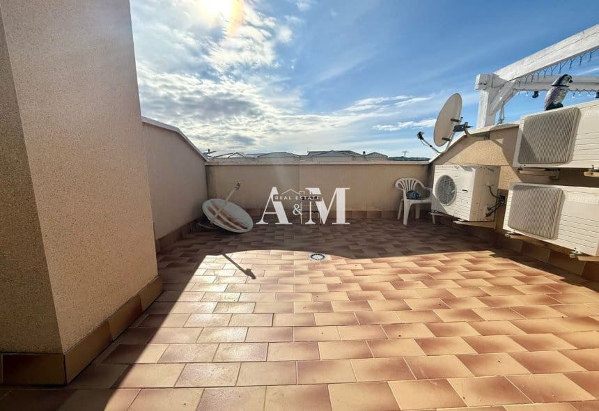 3 sypialnia Dom do wynajęcia w Almoradi z basenem garażem - 1 100 € (Ref: 10095395)