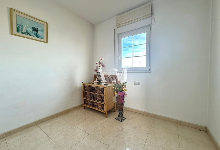 3 sypialnia Dom do wynajęcia w Almoradi z basenem garażem - 1 100 € (Ref: 10095395)