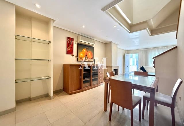 3 sypialnia Dom do wynajęcia w Almoradí z basenem garażem - 1 100 € (Ref: 10095395)