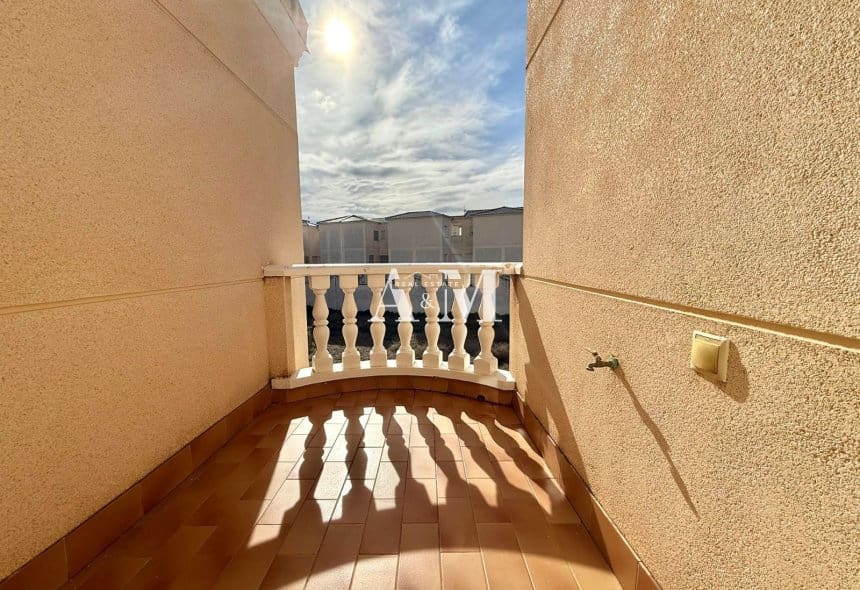 3 sypialnia Dom do wynajęcia w Almoradi z basenem garażem - 1 100 € (Ref: 10095395)