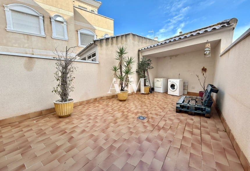 3 sypialnia Dom do wynajęcia w Almoradi z basenem garażem - 1 100 € (Ref: 10095395)