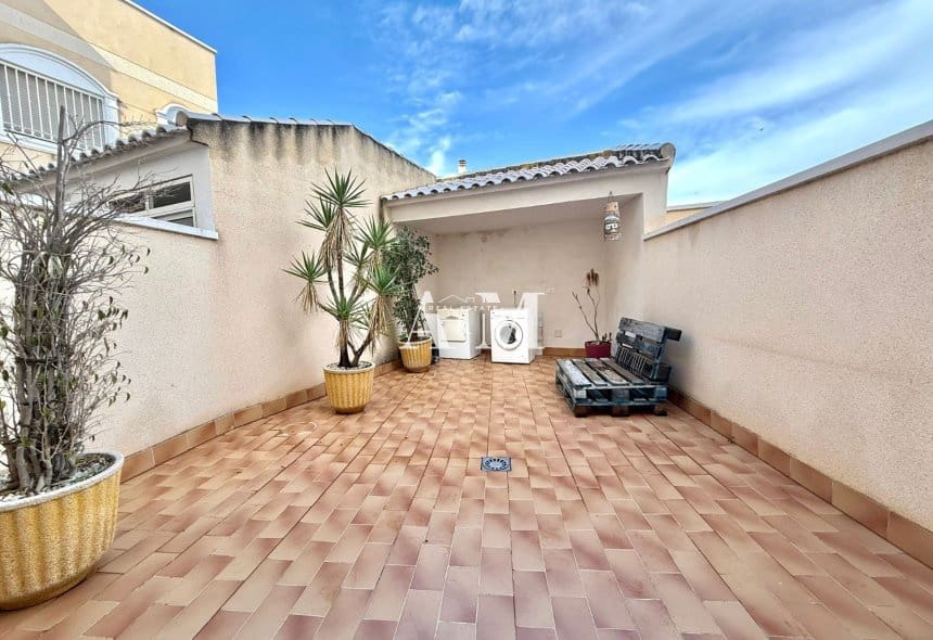 3 sypialnia Dom do wynajęcia w Almoradi z basenem garażem - 1 100 € (Ref: 10095395)