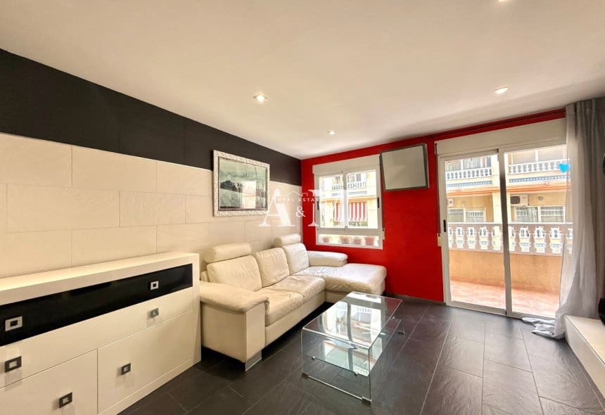 3 Zimmer Strandapartment zu vermieten in Torrevieja - 1.100 € (Ref: 10095398)