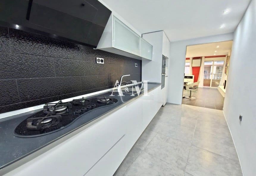 3 Zimmer Strandapartment zu vermieten in Torrevieja - 1.100 € (Ref: 10095398)