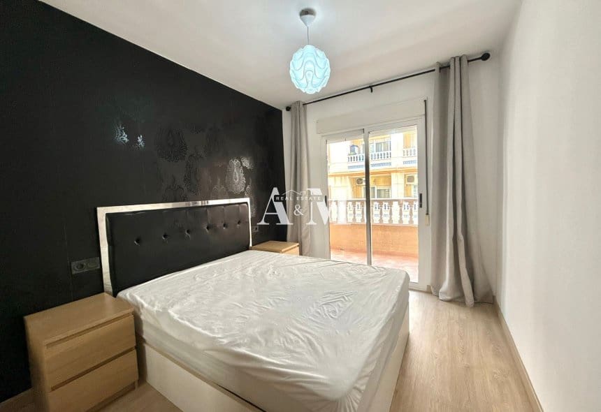 3 Zimmer Strandapartment zu vermieten in Torrevieja - 1.100 € (Ref: 10095398)