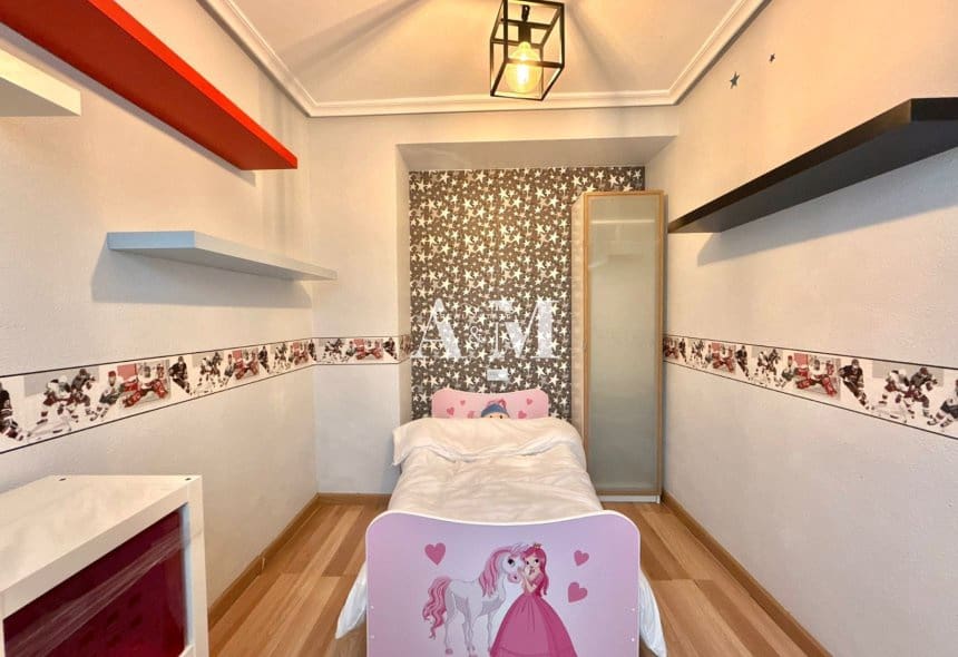 3 Zimmer Strandapartment zu vermieten in Torrevieja - 1.100 € (Ref: 10095398)