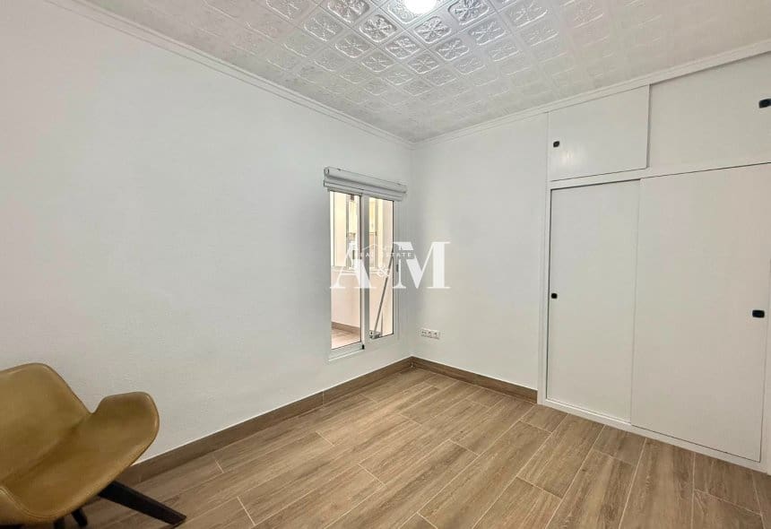 4 soverom Leilighet til leie i Orihuela - € 800 (Ref: 10095399)