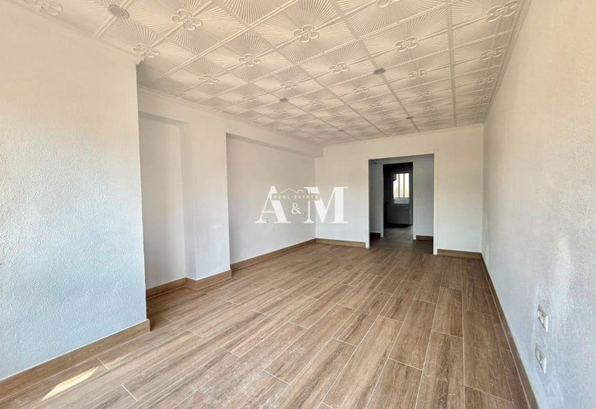 4 soverom Leilighet til leie i Orihuela - € 800 (Ref: 10095399)