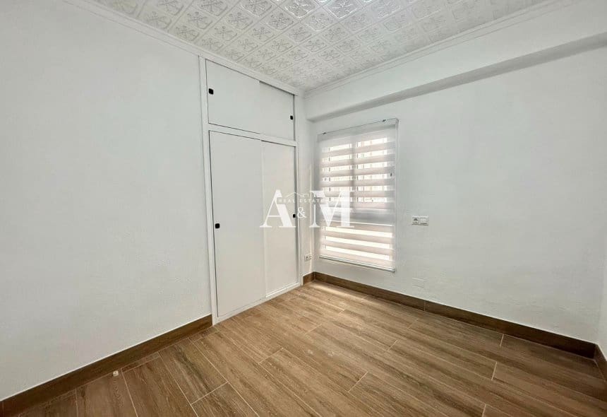 4 soverom Leilighet til leie i Orihuela - € 800 (Ref: 10095399)
