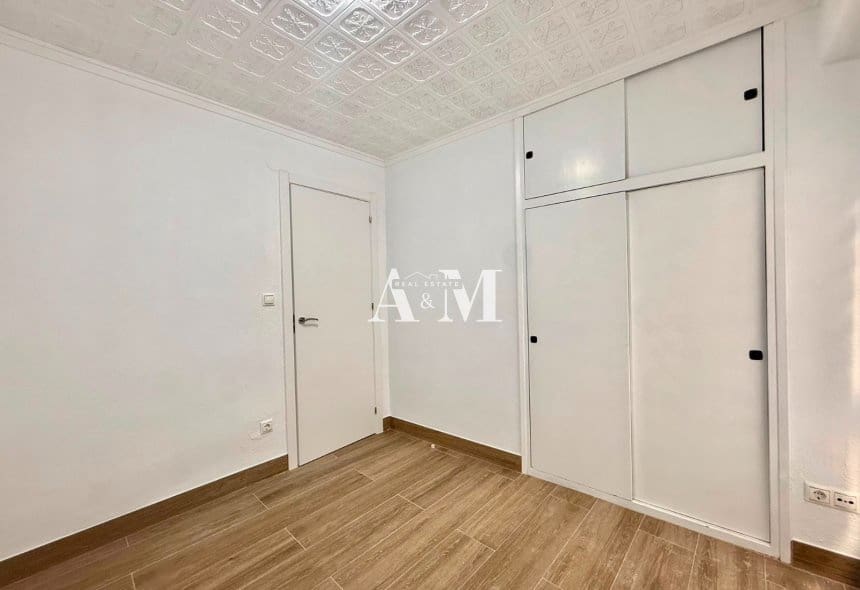 4 soverom Leilighet til leie i Orihuela - € 800 (Ref: 10095399)