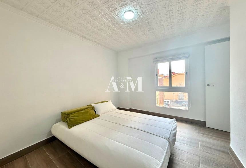 4 soverom Leilighet til leie i Orihuela - € 800 (Ref: 10095399)