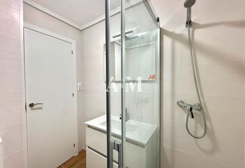 4 soverom Leilighet til leie i Orihuela - € 800 (Ref: 10095399)