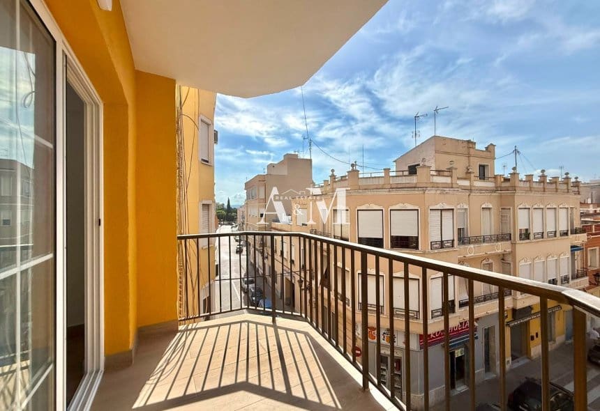 4 soverom Leilighet til leie i Orihuela - € 800 (Ref: 10095399)