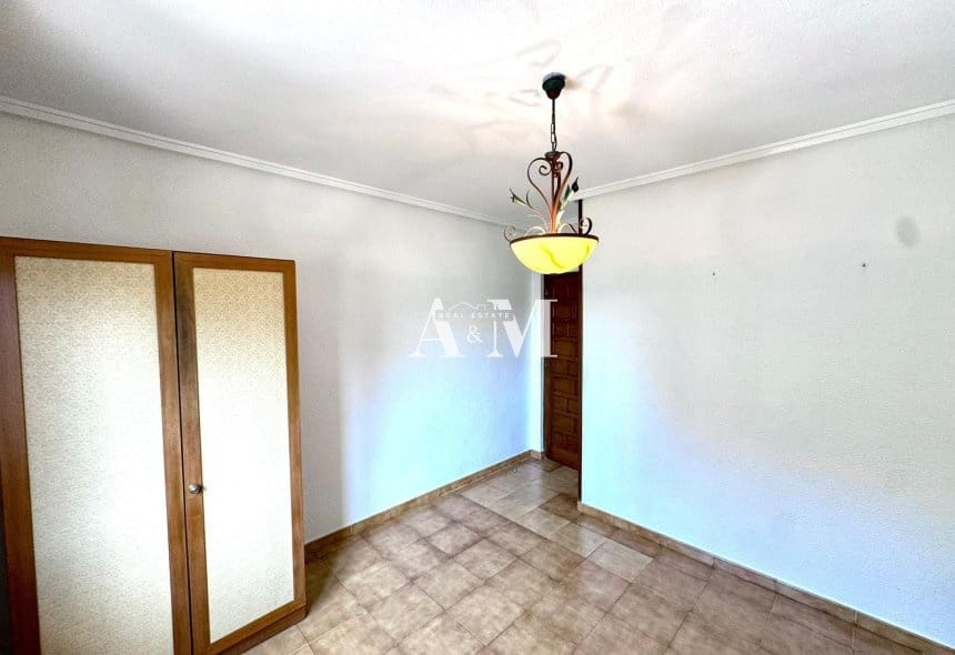 3 bedroom Villa for rent in Ciudad Quesada with pool garage - € 2,000 (Ref: 10095401)