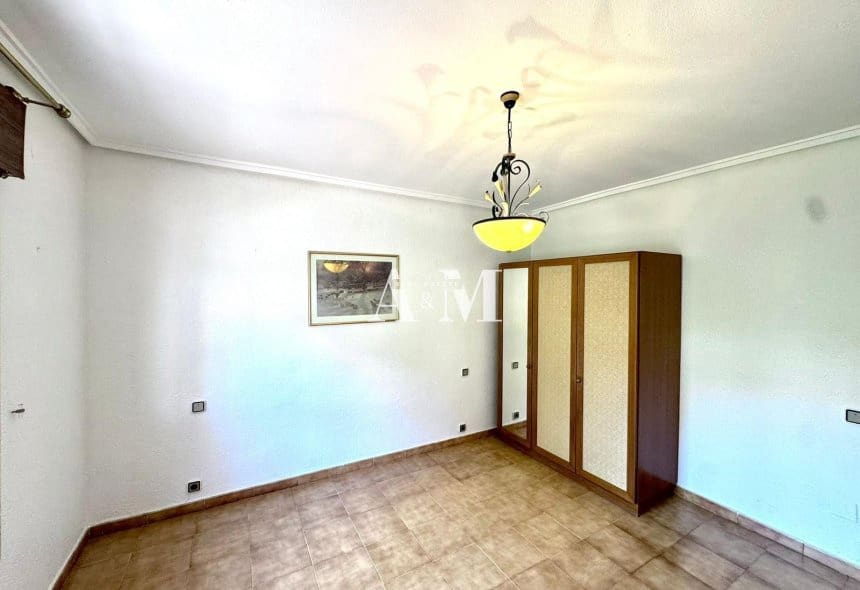 3 bedroom Villa for rent in Ciudad Quesada with pool garage - € 2,000 (Ref: 10095401)